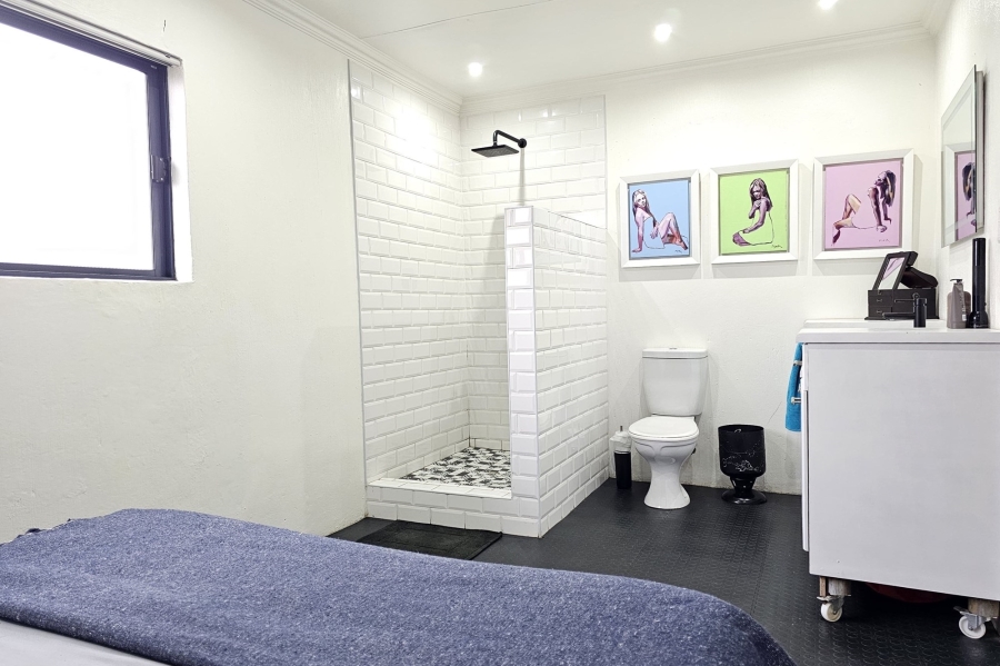 2 Bedroom Property for Sale in Wavecrest Eastern Cape